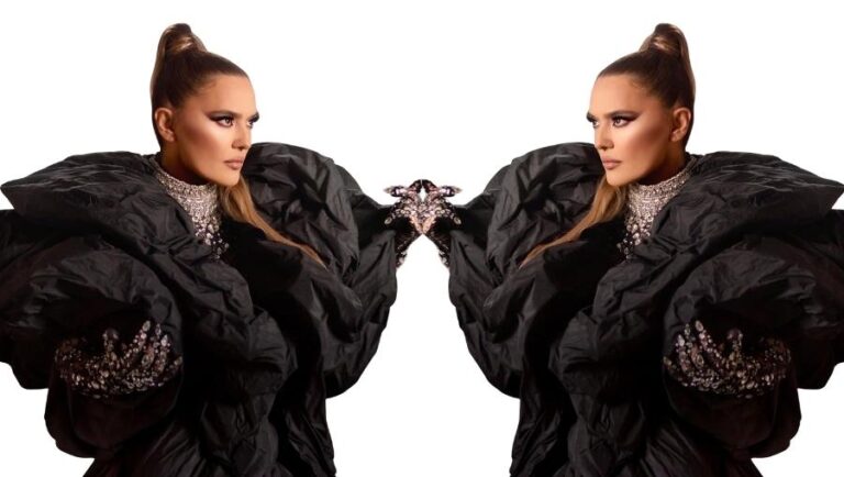 Demet Akalın ‘Karıştırıcam Uykularını’ ile müzik severlerle buluştu