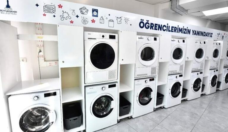 İzmir Büyükşehir’den Öğrencilere Çamaşırhane ve Nakliye Hizmeti