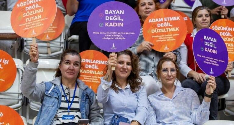 İzmir Tribünlerinden Güçlü Toplumsal Cinsiyet Eşitliği Mesajı