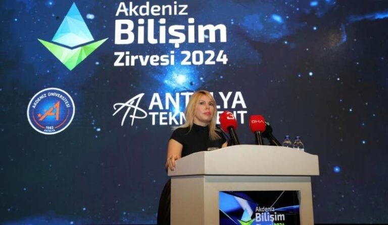 Antalya Teknokent’in Ev Sahipliğinde 8. Akdeniz Bilişim Zirvesi Düzenledi