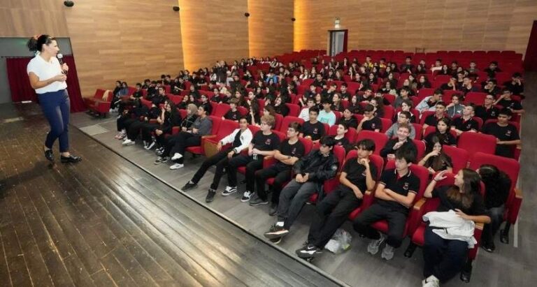 Gaziemir Belediyesi’nden 4 Bin Öğrenciye Sıfır Atık Eğitimi