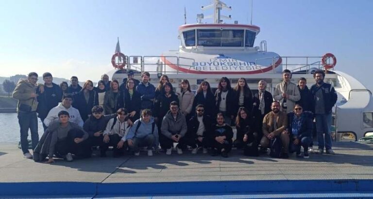 Türk ve Alman Öğrenciler İzmir’de Buluştu