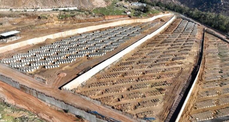 İzmir’de Çift Katlı Mezarlık Dönemi Başlıyor