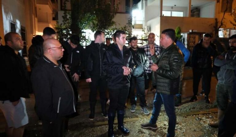 Başkan Tamer Mandalinci, Belediye Ekipleri ile Sahadaydı