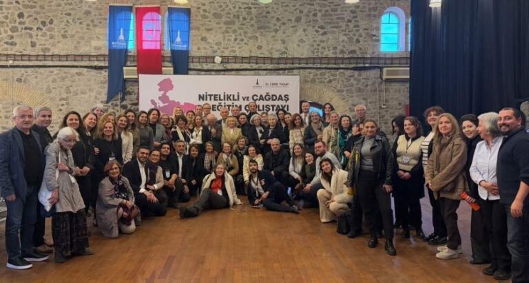 İzmir Büyükşehir’den “Nitelikli ve Çağdaş Eğitim Çalıştayı”