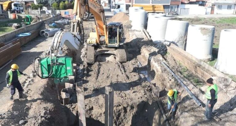 Bursa Büyükşehir’den Sağlıklı Altyapı İçin Yoğun Mesai