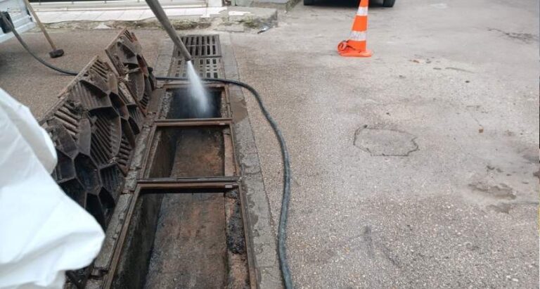 Bursa Büyükşehir’den Sorunsuz Altyapı İçin Izgara Temizliği