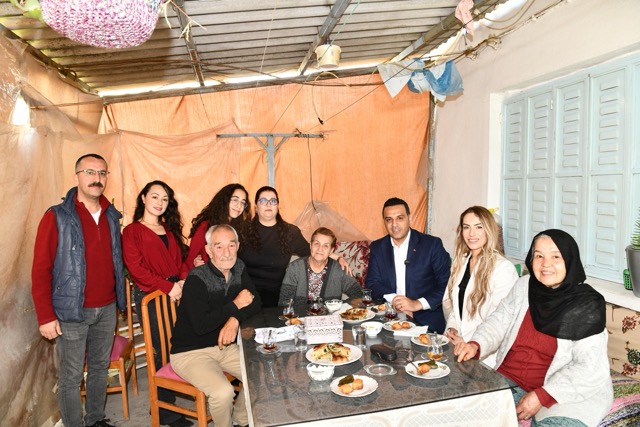 Sevgi ve türkülerle dolu ziyaret