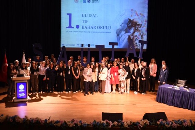 Sakarya Üniversitesinde 1. Ulusal Tıp Bahar Okulu Gerçekleştirildi