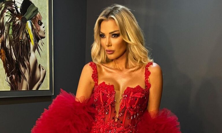 Petek Dinçöz’ün kırmızı elbisesi olay oldu! Yeni Gazino’da büyüleyen gece