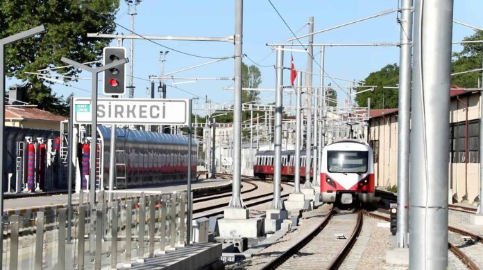 Sirkeci-Kazlıçeşme Raylı Sistem Hattı 2 Yılda 8 Milyonun Üzerinde Yolcu Taşıdı ve Geniş Yeşil Alan Kazandırdı