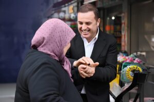 Başkan Ahmet Akın, Yaşlılara Saygı Haftası’nda Toplumsal Sorumlulukları Vurguladı