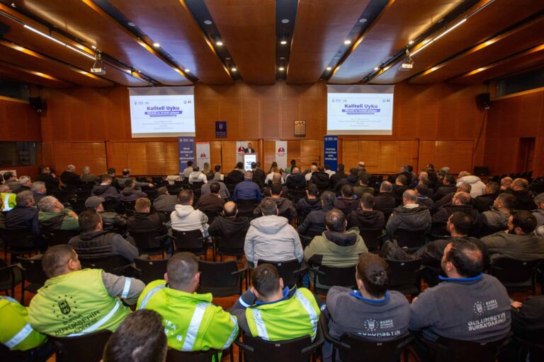 Bursa Büyükşehir Belediyesi Personeline Yönelik Kaliteli Uyku ve Uyku Apnesi Semineri Gerçekleştirildi